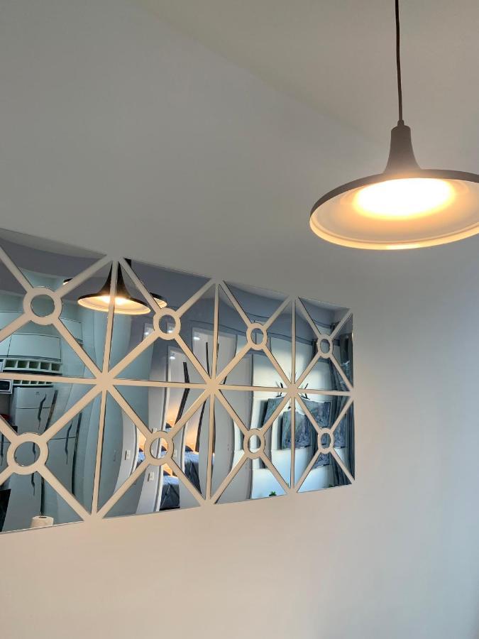 707- Apartamento Encantador, Amplo E Decorado, Quarto, Sala, Cozinha, Mobiliario Moderno, Cozinha Completa Com Utensilios , Excelente Vista Da Cidade E Localizacao Privelegiada No Bairro Bigorrilho كوريتيبا المظهر الخارجي الصورة