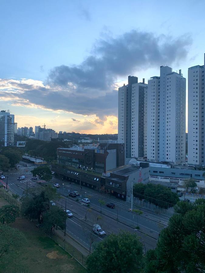 707- Apartamento Encantador, Amplo E Decorado, Quarto, Sala, Cozinha, Mobiliario Moderno, Cozinha Completa Com Utensilios , Excelente Vista Da Cidade E Localizacao Privelegiada No Bairro Bigorrilho كوريتيبا المظهر الخارجي الصورة